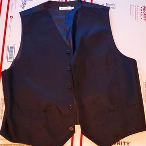 NWT men's xl Pierre Cardin vest